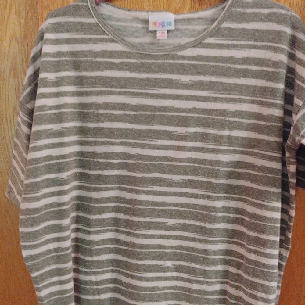 LuLaRoe Irma Tunic